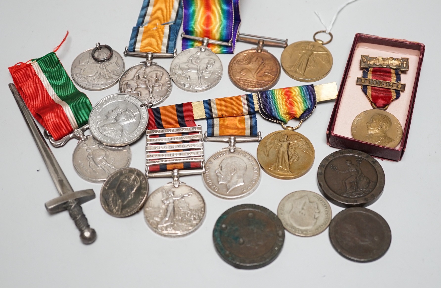 Two pairs of WWI medals awarded to 5761 SJT. A. E. GUNN. R. E. and SD-288 PTE. W. H. BROAD. R. SUSS. R. , another WWI medal to 553092 SPR. T. F. NEARY. R. E. , a South Africa medal with 5 bars to 5761 SAPPER A. E. GUNN.